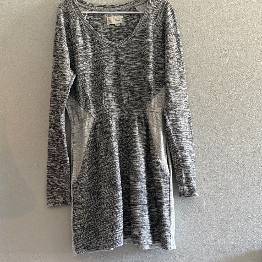 Anthropologie monday saturday sunday, Long Sleeve Mini Dress PTP 21”. Length 35”